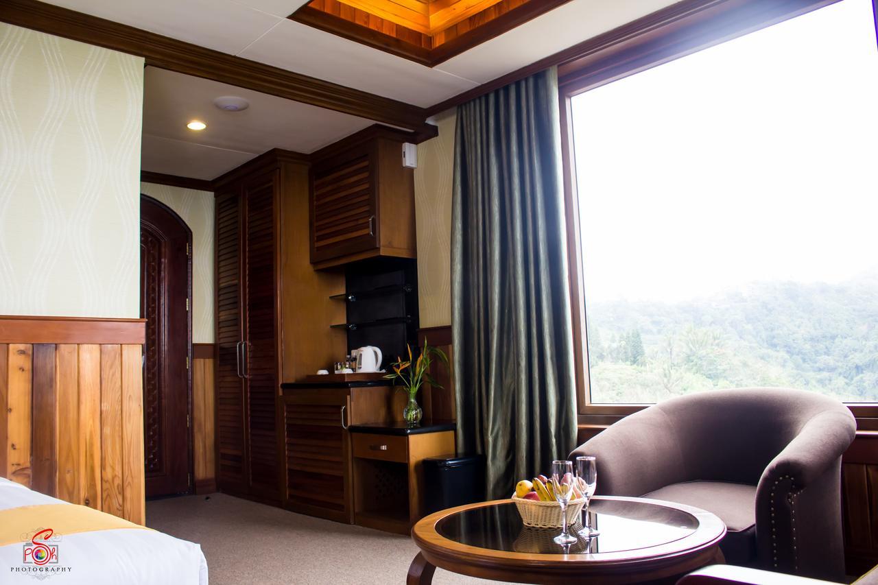 Alta D' Tagaytay Hotel Tagaytay City Esterno foto