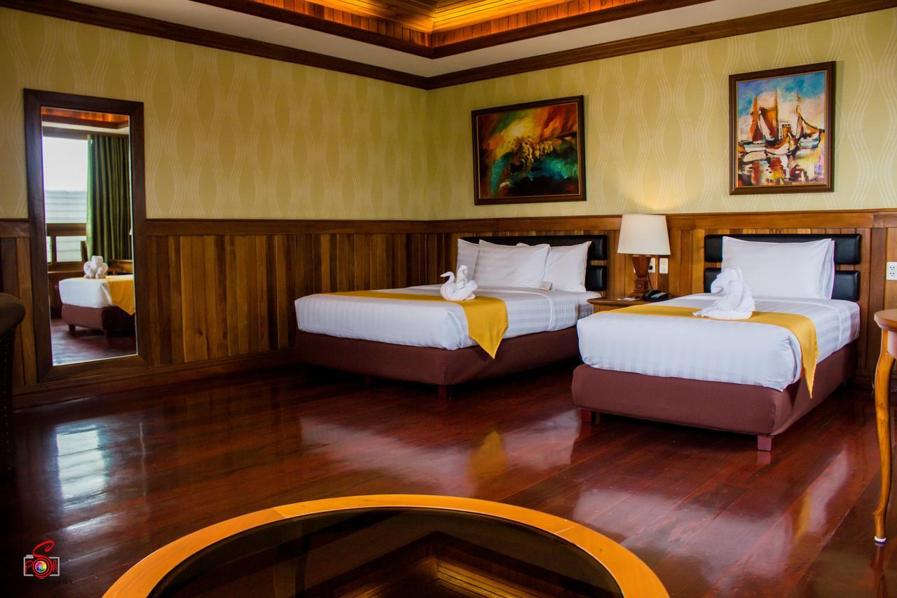Alta D' Tagaytay Hotel Tagaytay City Esterno foto