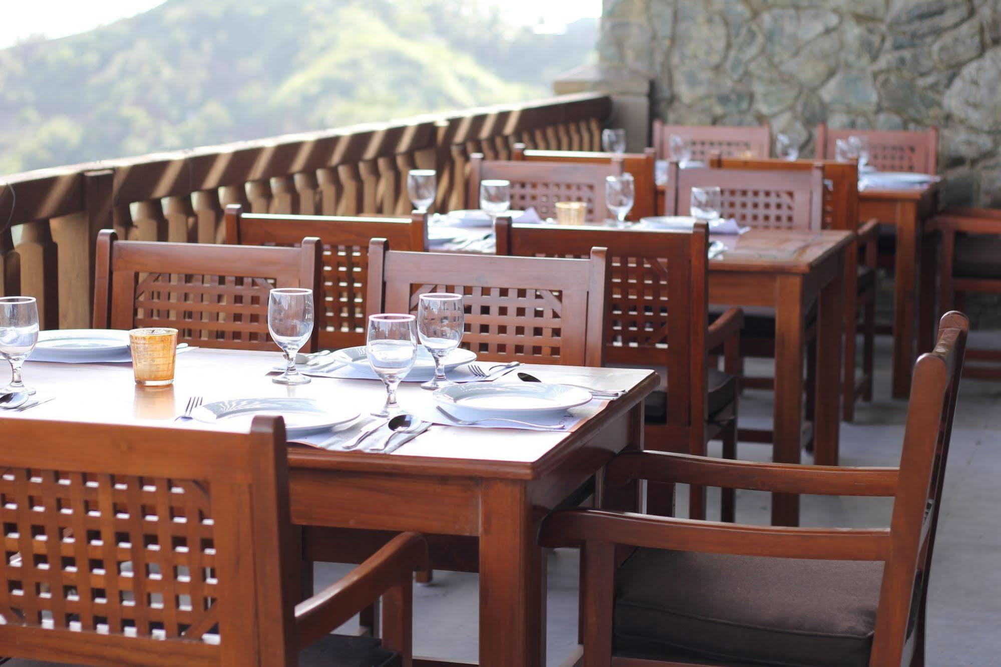 Alta D' Tagaytay Hotel Tagaytay City Esterno foto