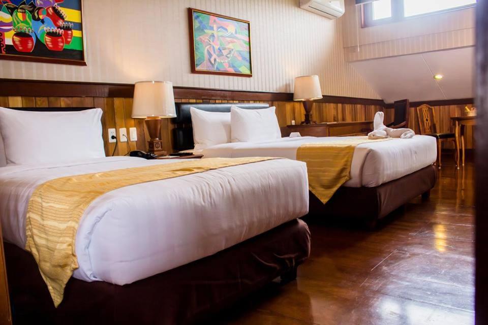 Alta D' Tagaytay Hotel Tagaytay City Esterno foto
