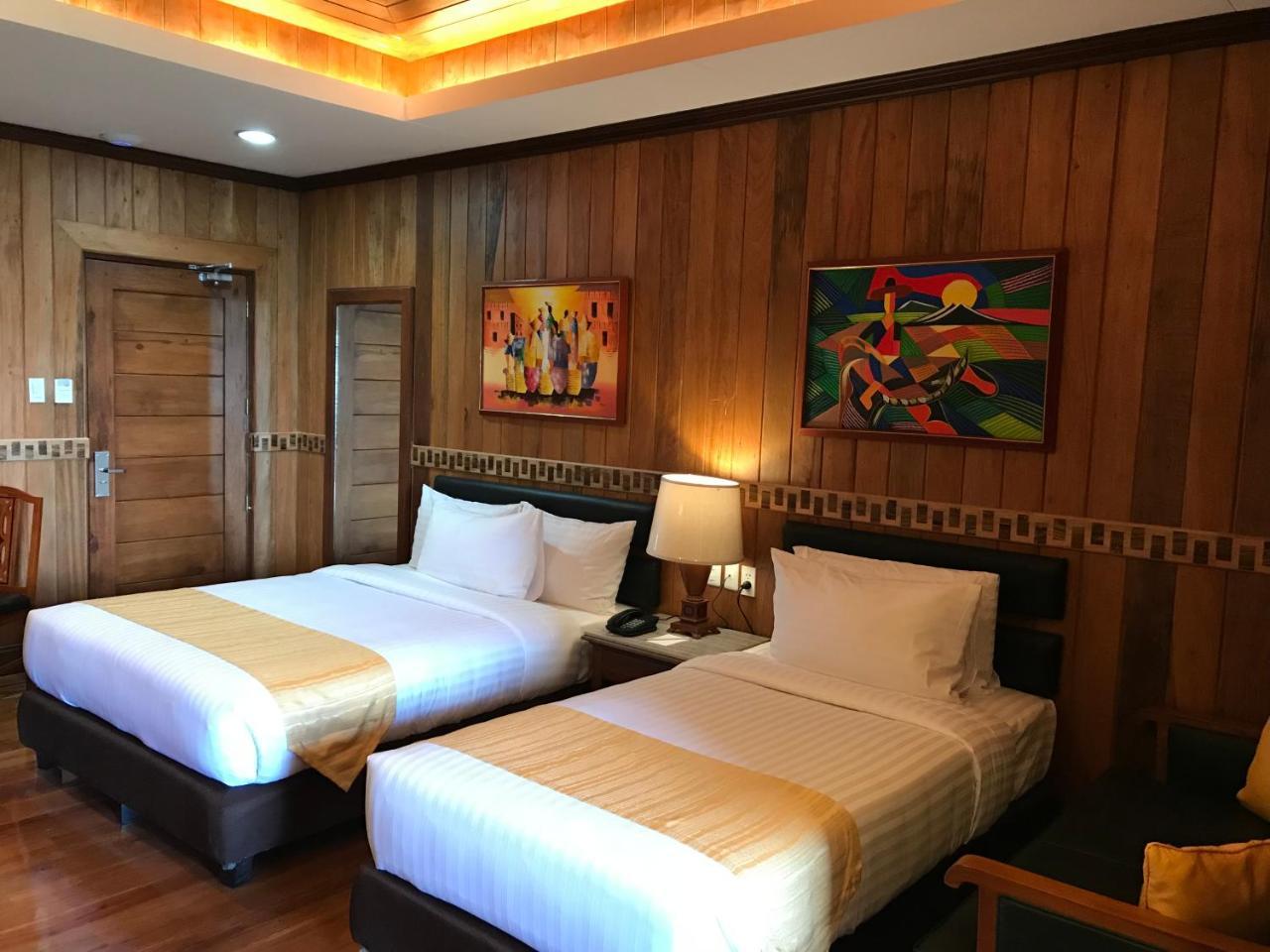 Alta D' Tagaytay Hotel Tagaytay City Esterno foto
