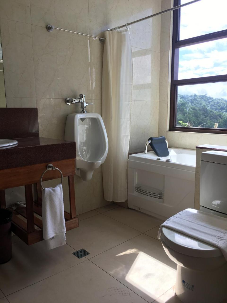 Alta D' Tagaytay Hotel Tagaytay City Esterno foto